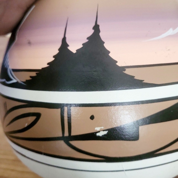 Vintage Navajo Mesa Desert Pottery Vase - Picture 5 of 9
